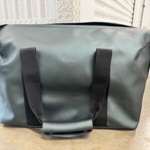 RAINS Hilo Weekend Bag (small)